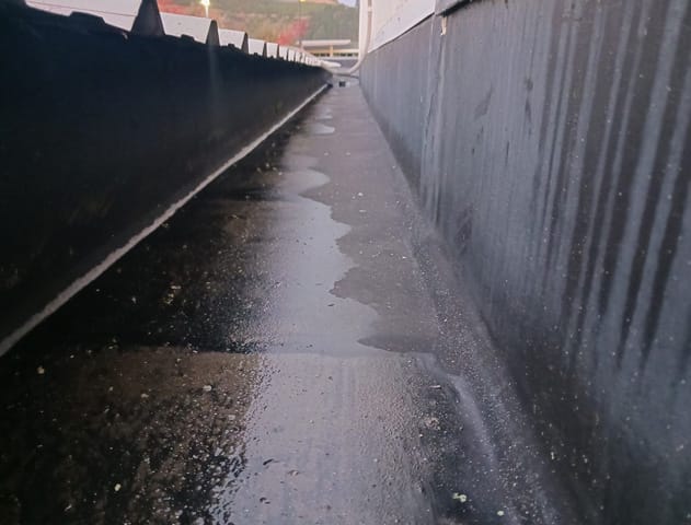 Roof-Drain-Cleaning-1