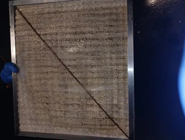 Pre-filter-cleaning-2-1 (1)